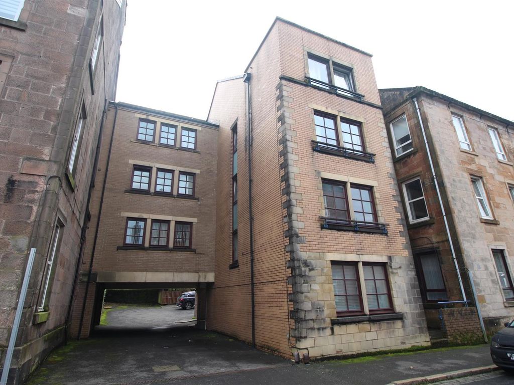 2 bed flat for sale in Holmscroft Street, Greenock PA15, £32,500 Zoopla