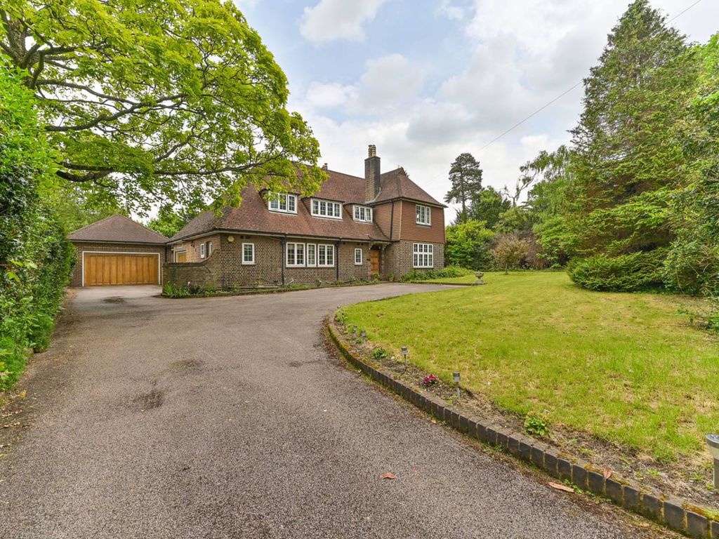 5 bed detached house for sale in Shirley Hills Road, Croydon CR0, £