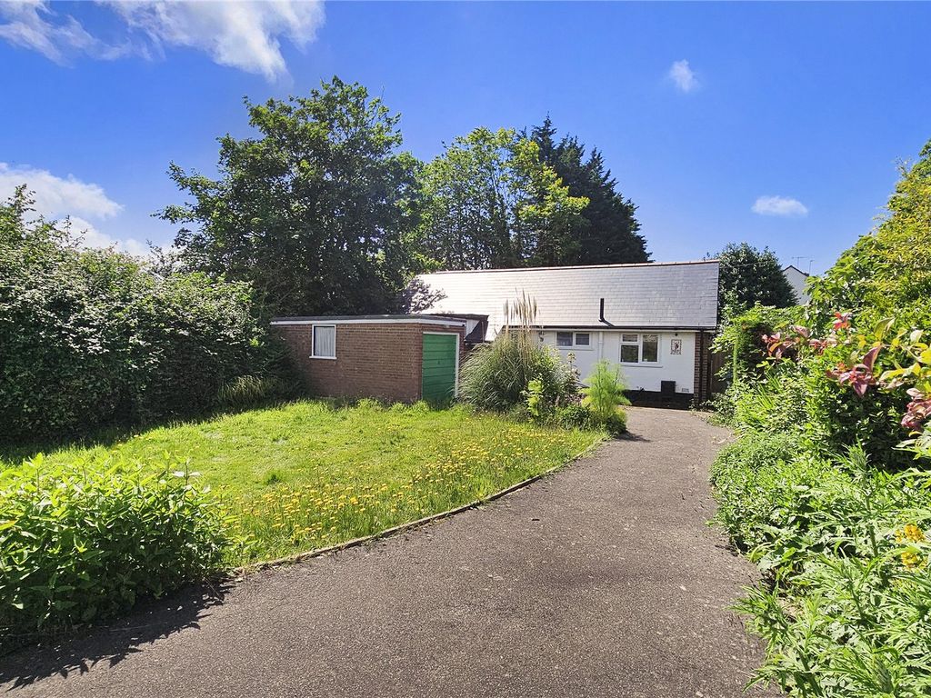 2 bed bungalow for sale in The Grangeway, Rustington, Littlehampton