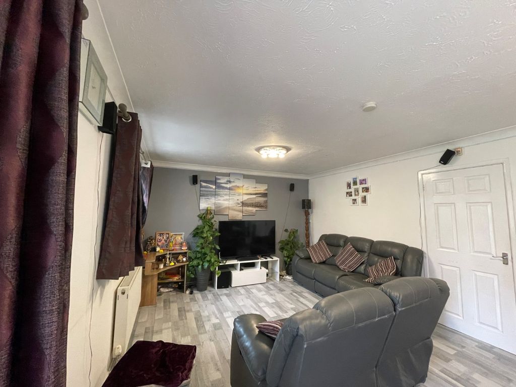 5 bed detached house for sale in Woodway Lane CV2 Zoopla