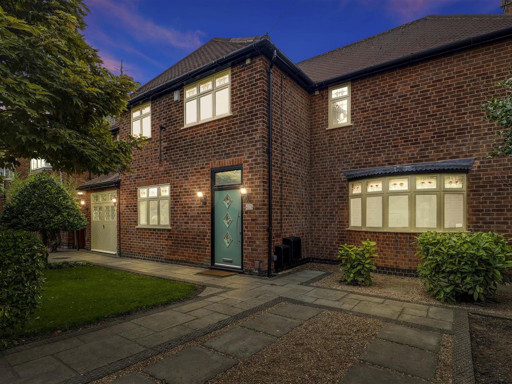 5 bed detached house for sale in Mossdale Road, Sherwood Dales, Nottinghamshire NG5 Zoopla