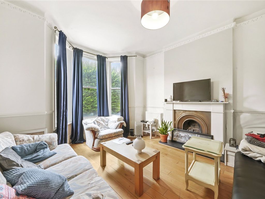 4 bed semidetached house for sale in Goldsmith Road, Acton, London W3