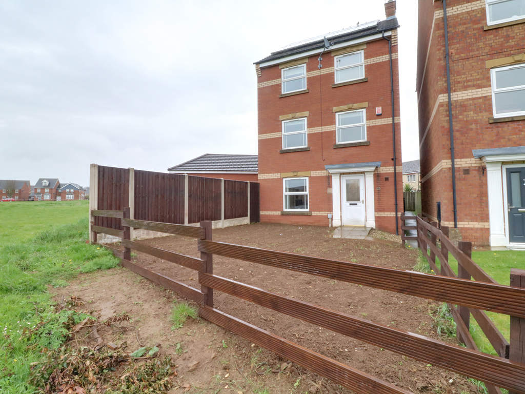 4 bed detached house for sale in Laurel Way, Scunthorpe DN16 Zoopla