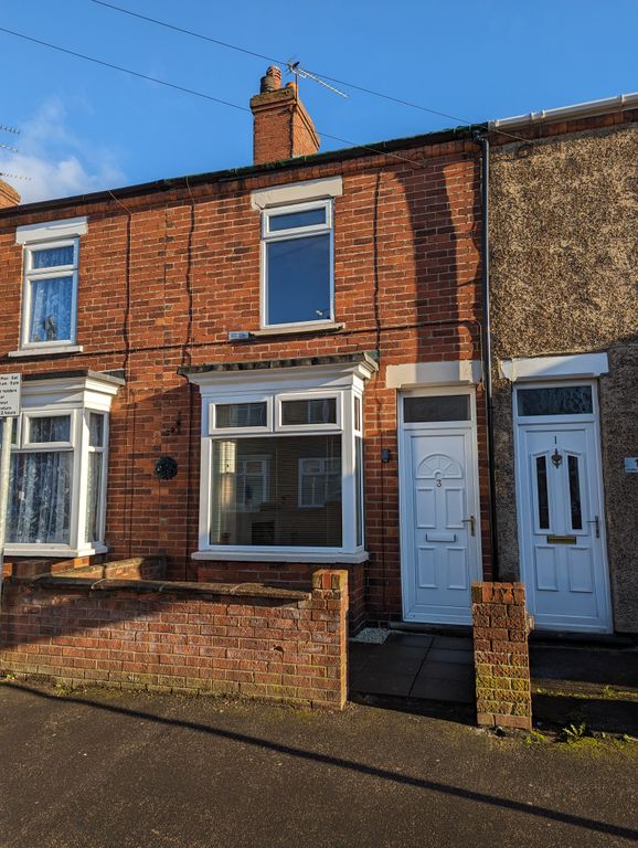 3 bed terraced house for sale in Lindley Street, Scunthorpe DN16, £