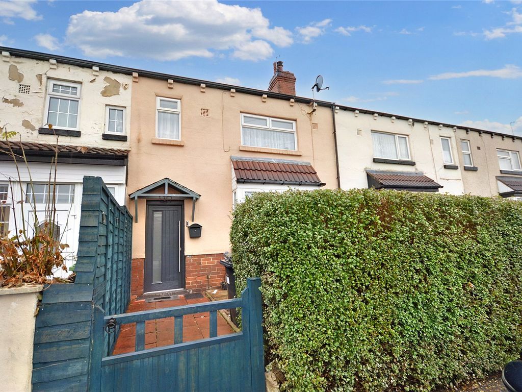 3 bed terraced house for sale in Beeston, Leeds LS11, £170,000 Zoopla