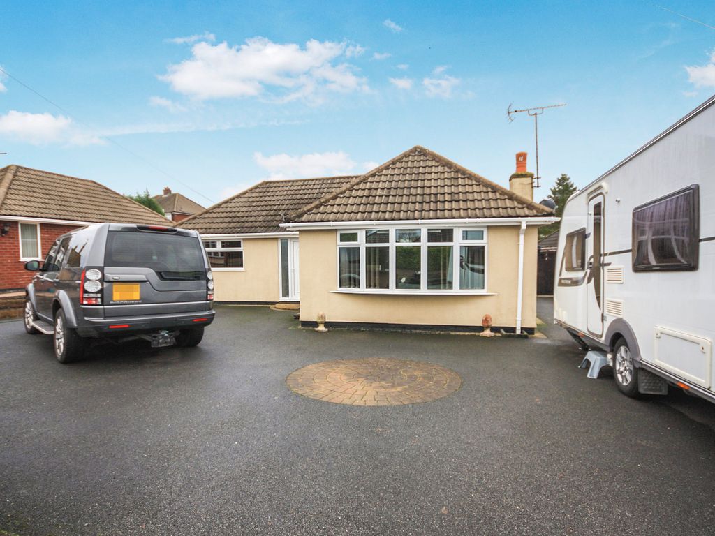 3 bed detached bungalow for sale in Kingsley Road, Talke Pits, StokeOn