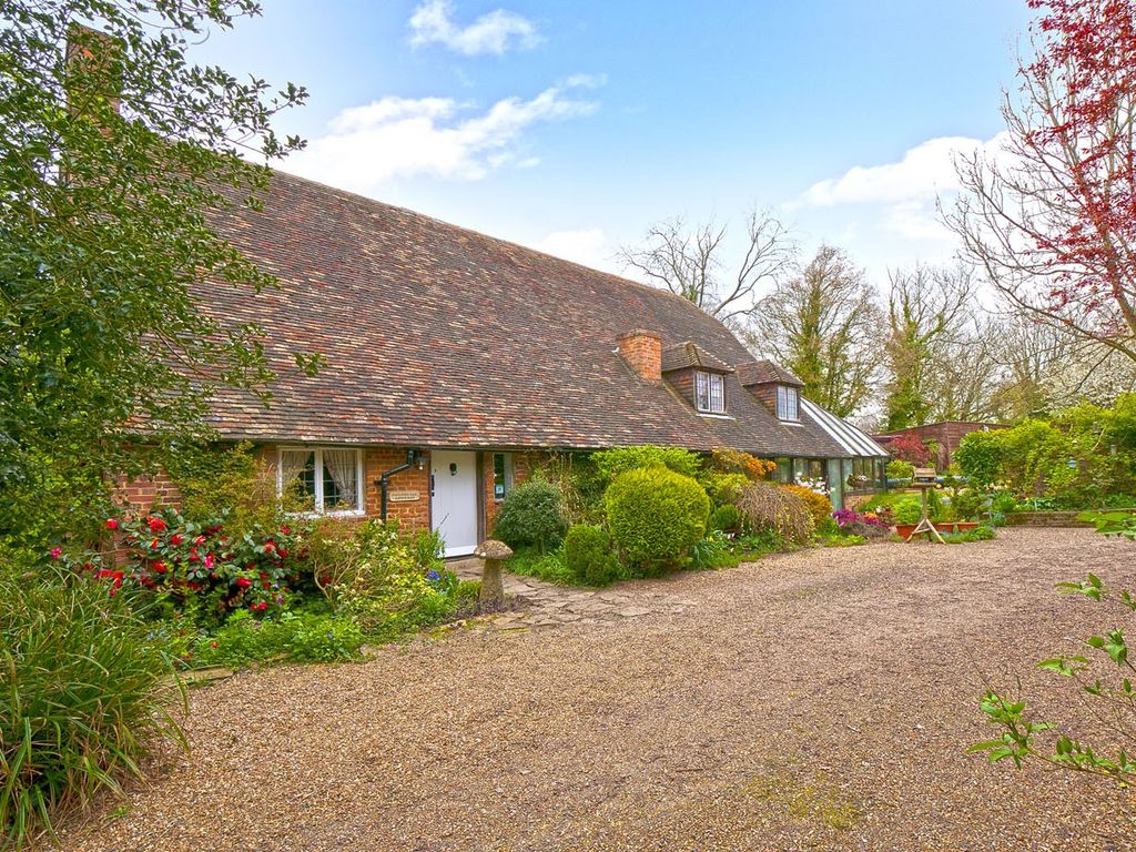 Property Details For Parsonage Cottage Station Road Pluckley