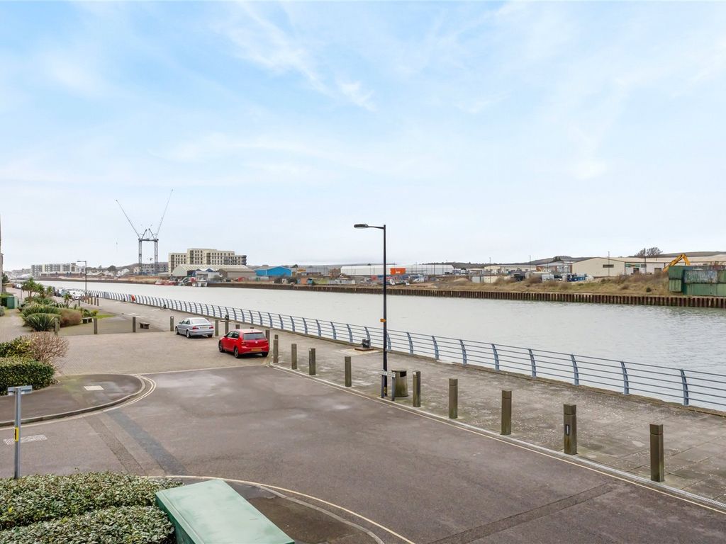 1 bed flat for sale in Dunwich, Shoreham Beach, ShorehamBySea, West