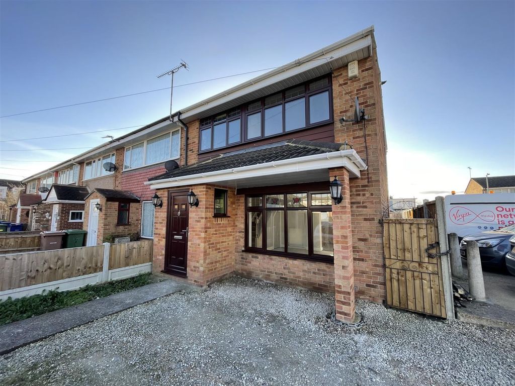 3 bed end terrace house for sale in Waldon, East Tilbury, Tilbury RM18