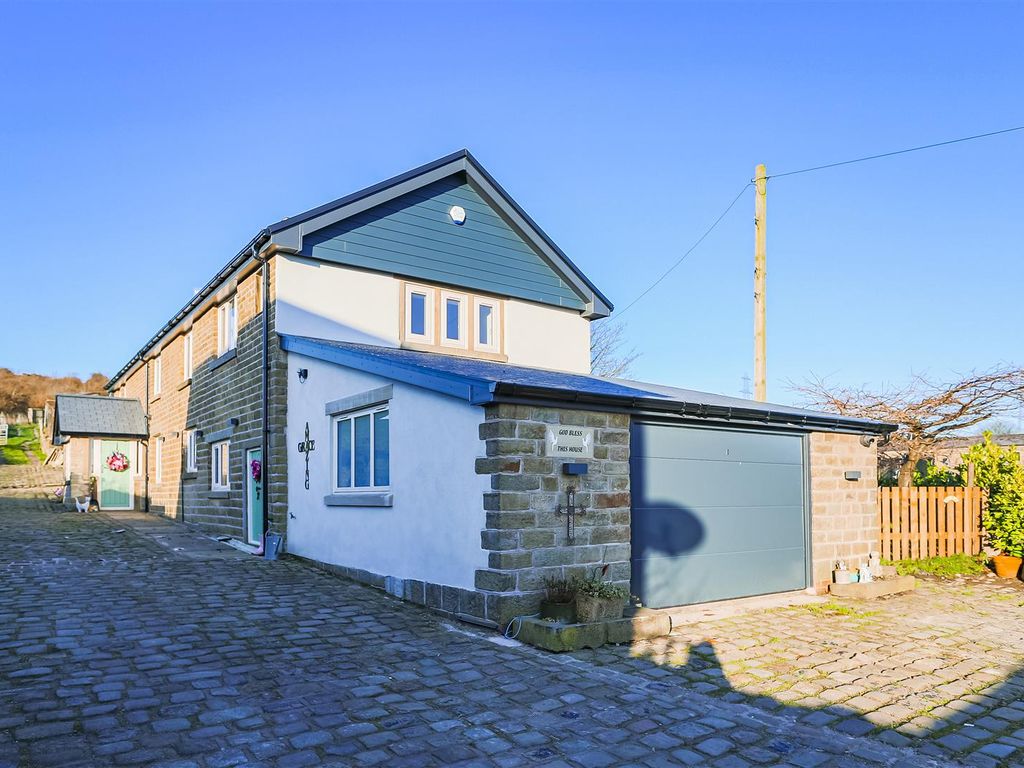 3 bed property to rent in Burnley Road, Stacksteads, Bacup OL13 Zoopla