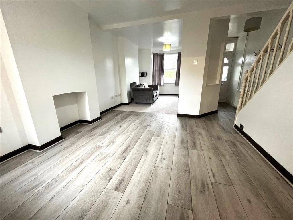 3 bed property for sale in Hardwick Road, Bedford MK42, £320,000 Zoopla