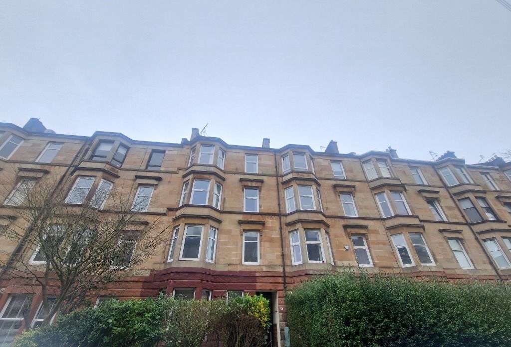2 bed flat to rent in Lawrence Street, Hillhead, Glasgow G11, £1,350