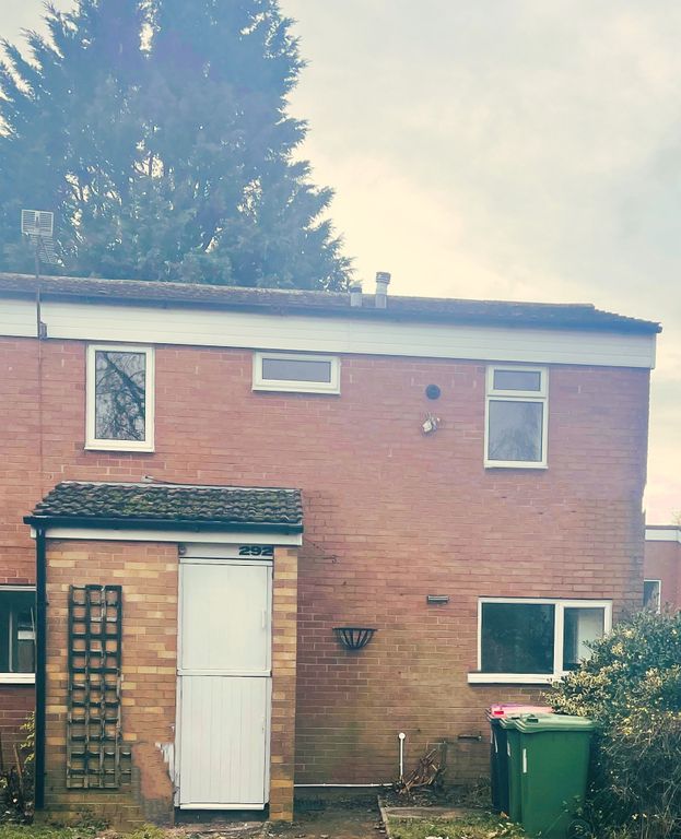 3 bed semidetached house to rent in Westbourne, Telford, Shropshire