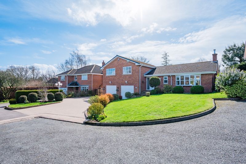 4 bed detached house for sale in Copperbeech Drive, Standish, Wigan WN6