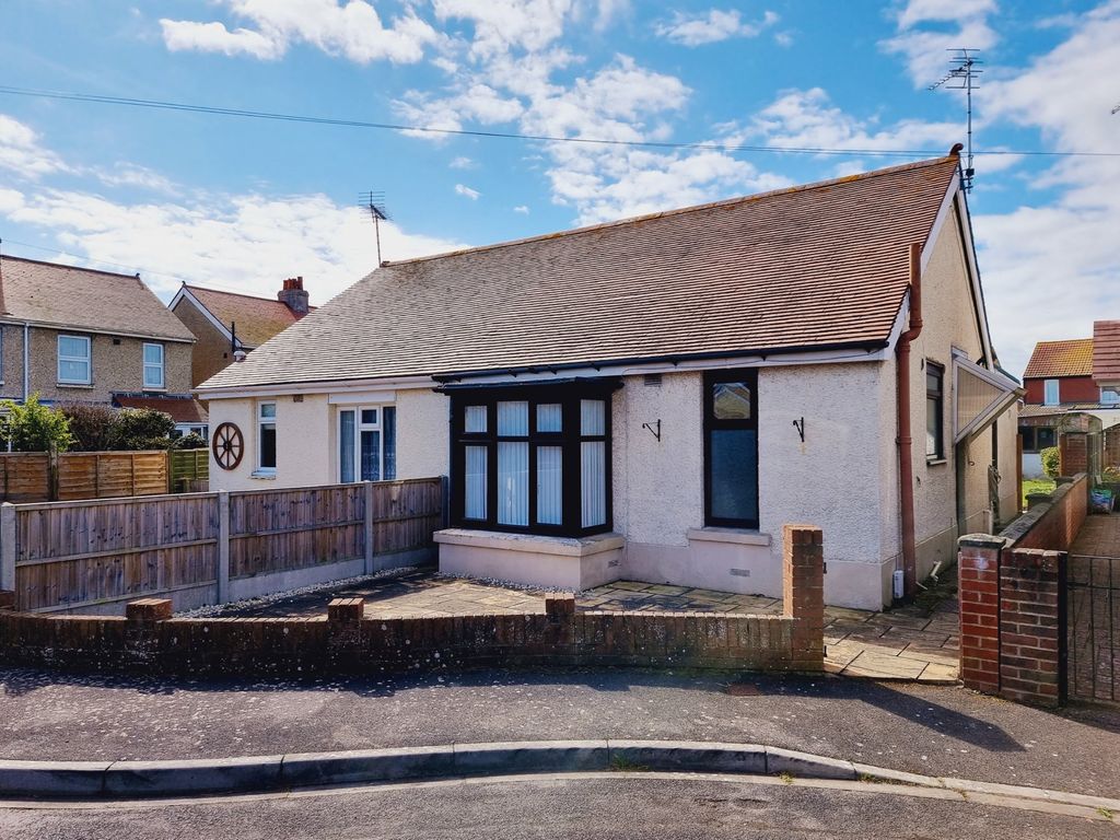 2 bed semidetached bungalow for sale in Walton Close, Gosport PO12