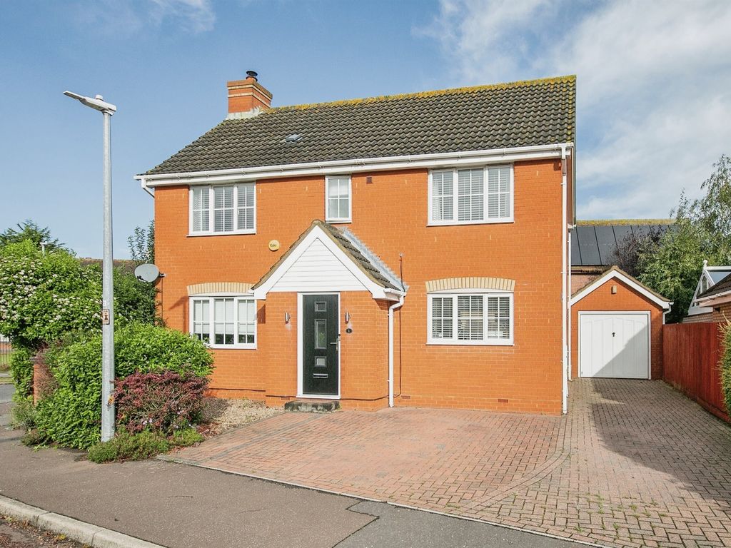 4 bed detached house for sale in Asquith Drive, Highwoods, Colchester
