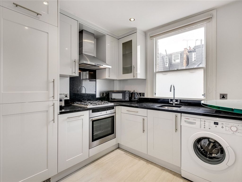 1 bed flat to rent in Pursers Cross Road, Parsons Green SW6, £1,900 pcm Zoopla
