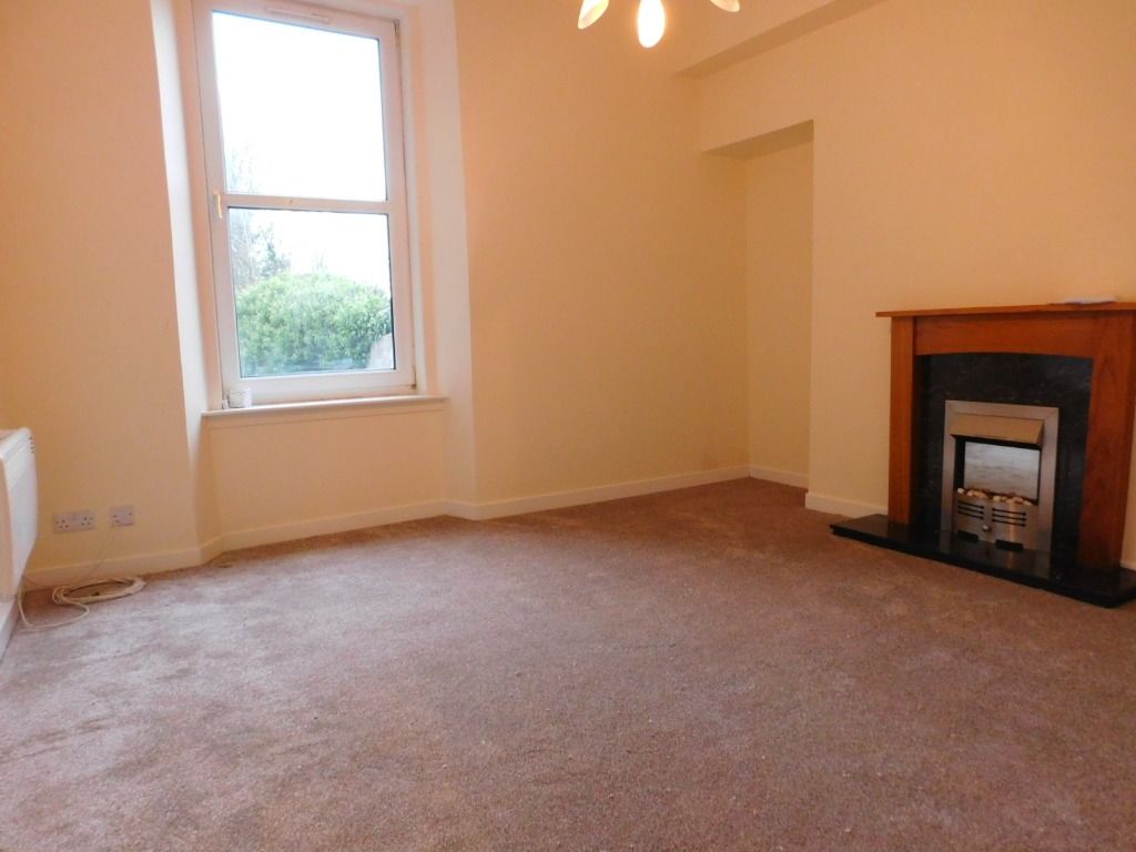 1 bed flat to rent in Walker Road, Torry, Aberdeen AB11, £425 pcm Zoopla