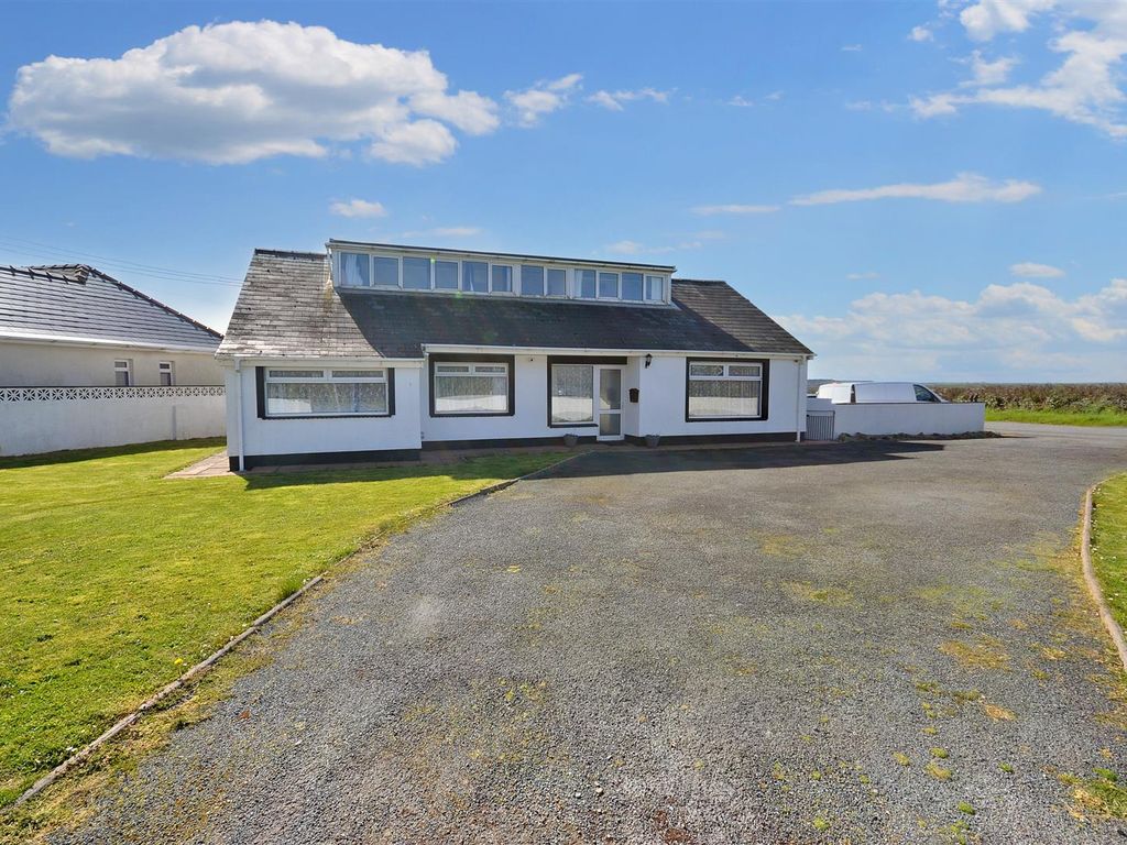 6 bed detached bungalow for sale in Haven Road, Haverfordwest SA61, £
