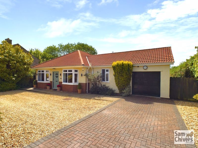 3 bed detached bungalow for sale in Welton Grove, Midsomer Norton