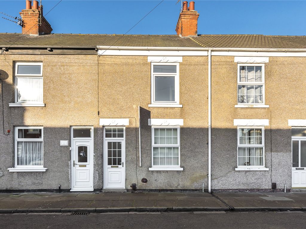 2 bed terraced house to rent in Haycroft Street, Grimsby, North East