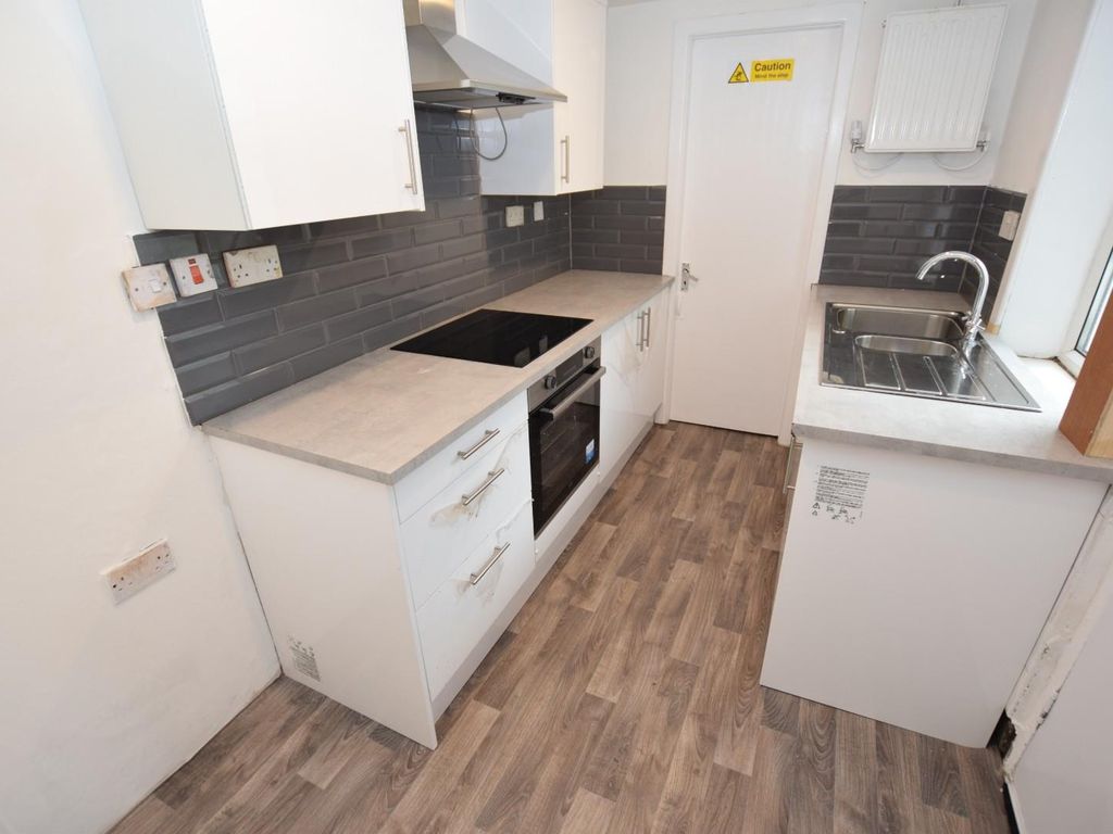 2 bed terraced house to rent in Burnley Road, Colne BB8 Zoopla