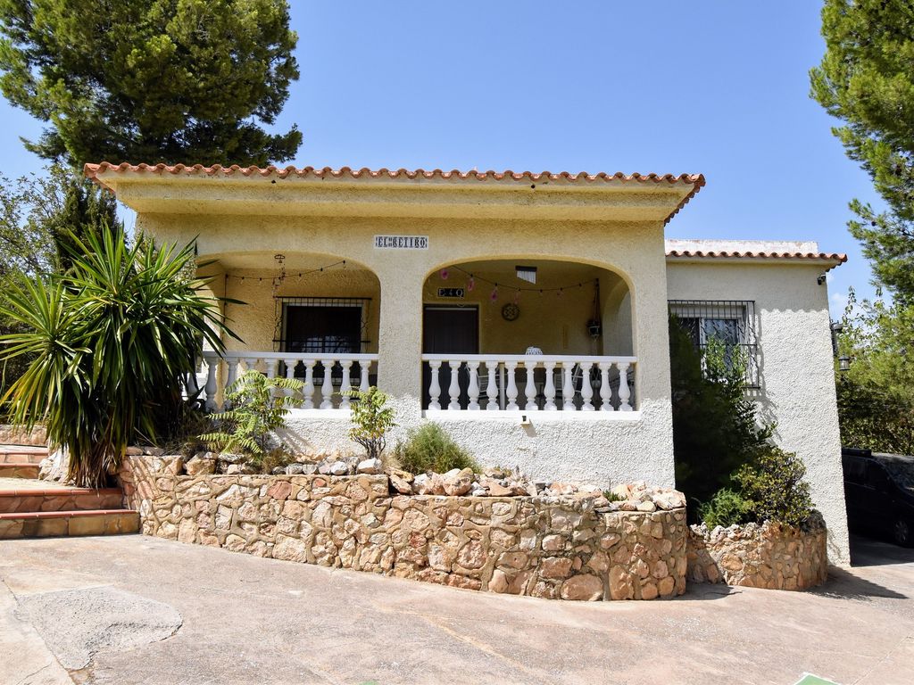 3 bed villa for sale in 46160 Llíria, Valencia, Spain, £154,010 Zoopla
