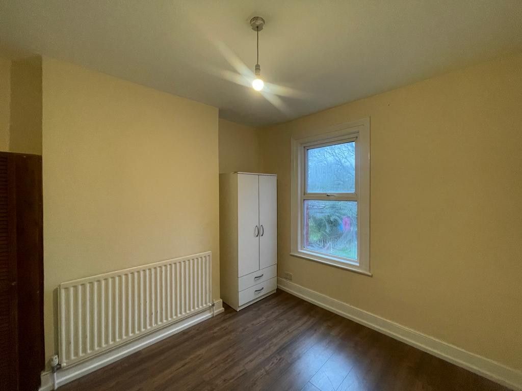 3 bed terraced house to rent in Chester Road, Watford, Hertfordshire