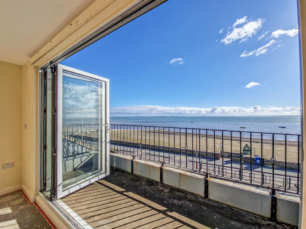 4 bed property for sale in Eastern Esplanade, SouthendOnSea SS1, £