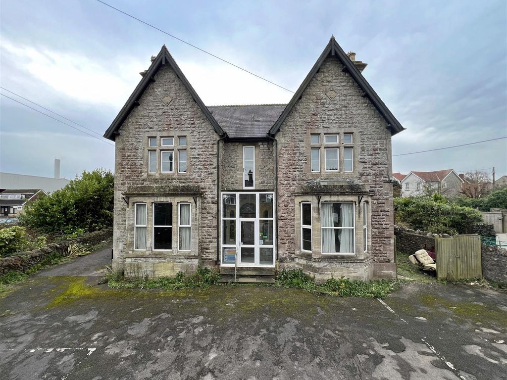 16 bed property for sale in Charlton Road, Shepton Mallet BA4, £325,000
