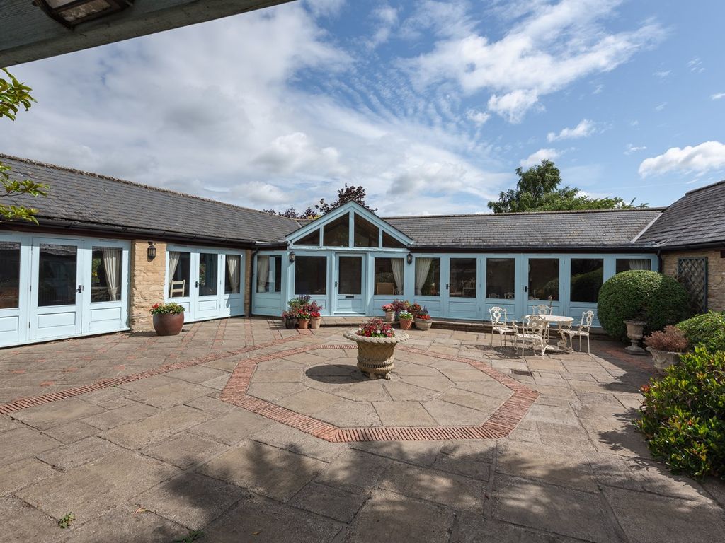 4 bed barn conversion for sale in Cold Brayfield, Buckinghamshire MK46 ...