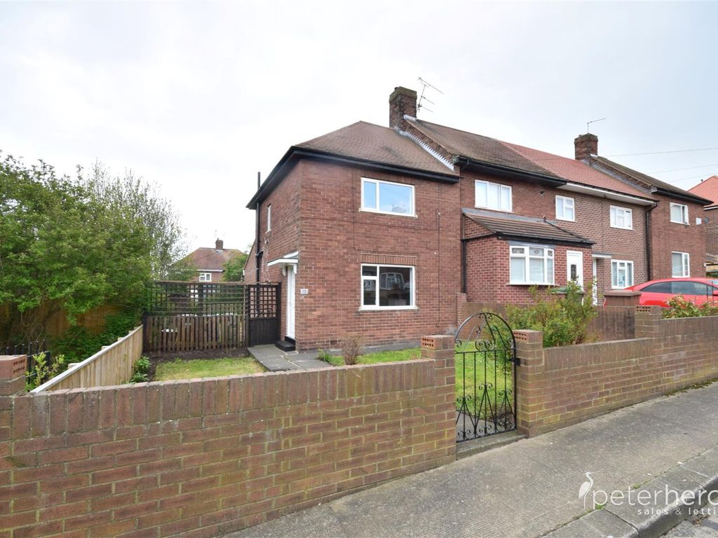 2 bed semidetached house for sale in Purley Square, Plains Farm