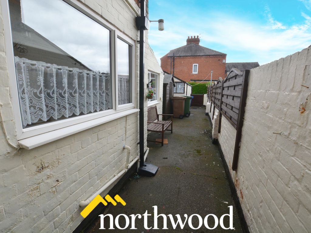 4 bed terraced house for sale in Westfield Avenue, Goole, Goole DN14, £