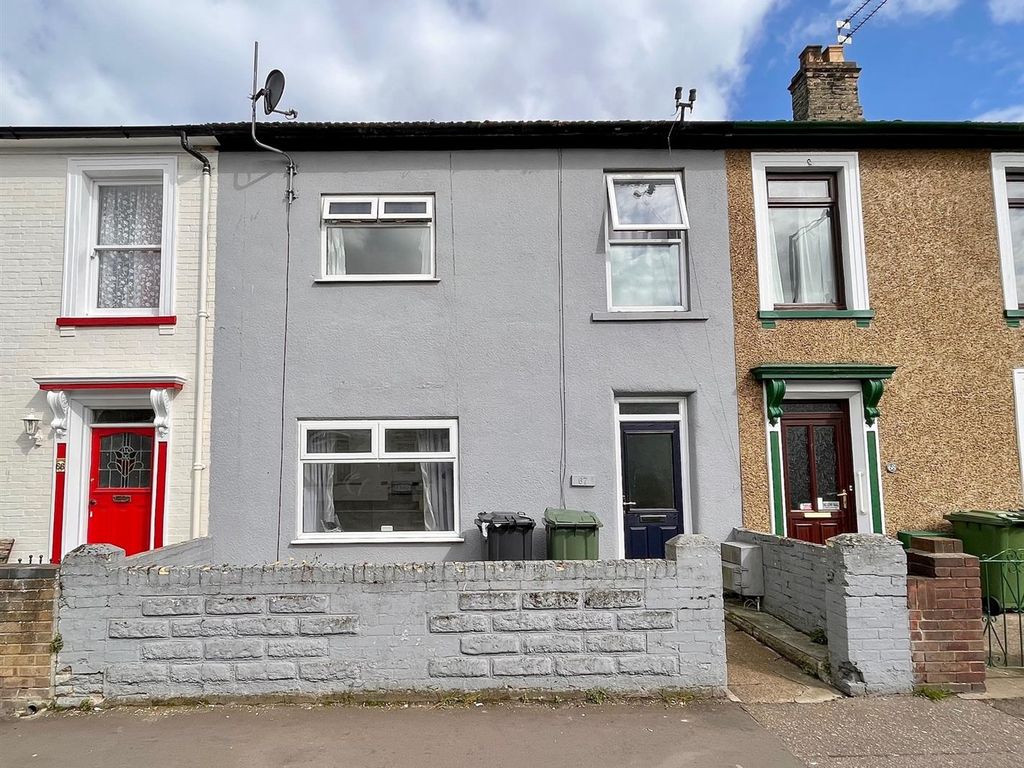 4 bed terraced house for sale in Nelson Road North, Great Yarmouth NR30