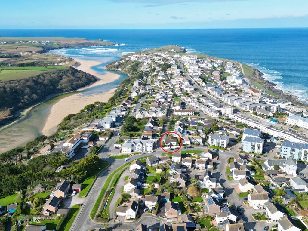 2 bed detached bungalow for sale in Pentire Crescent, Newquay TR7, £600,000 Zoopla