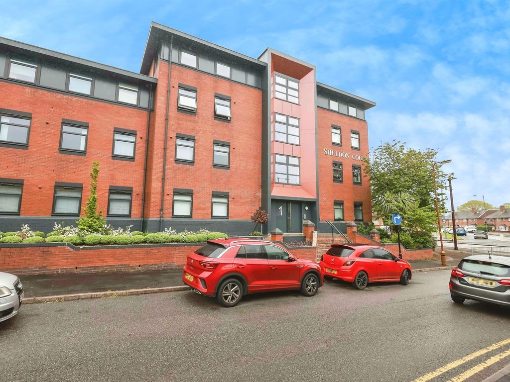 1 bed flat for sale in Wagon Lane, Sheldon, Birmingham B26, £140,000