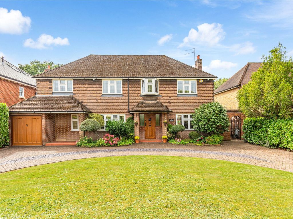 5 bed detached house for sale in Dukes Wood Drive, Gerrards Cross