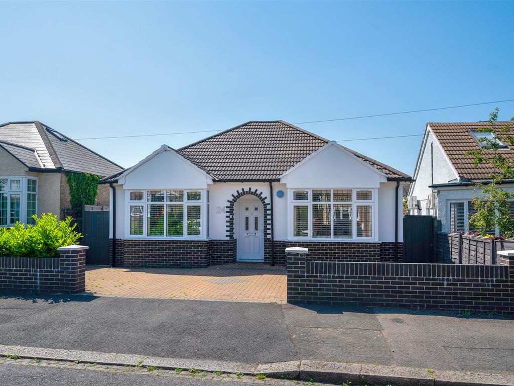 2 bed detached bungalow for sale in Edward Avenue, Morden SM4 Zoopla