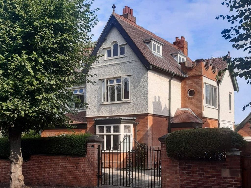 5 bed detached house for sale in Wharncliffe Road, Ilkeston, Derbyshire