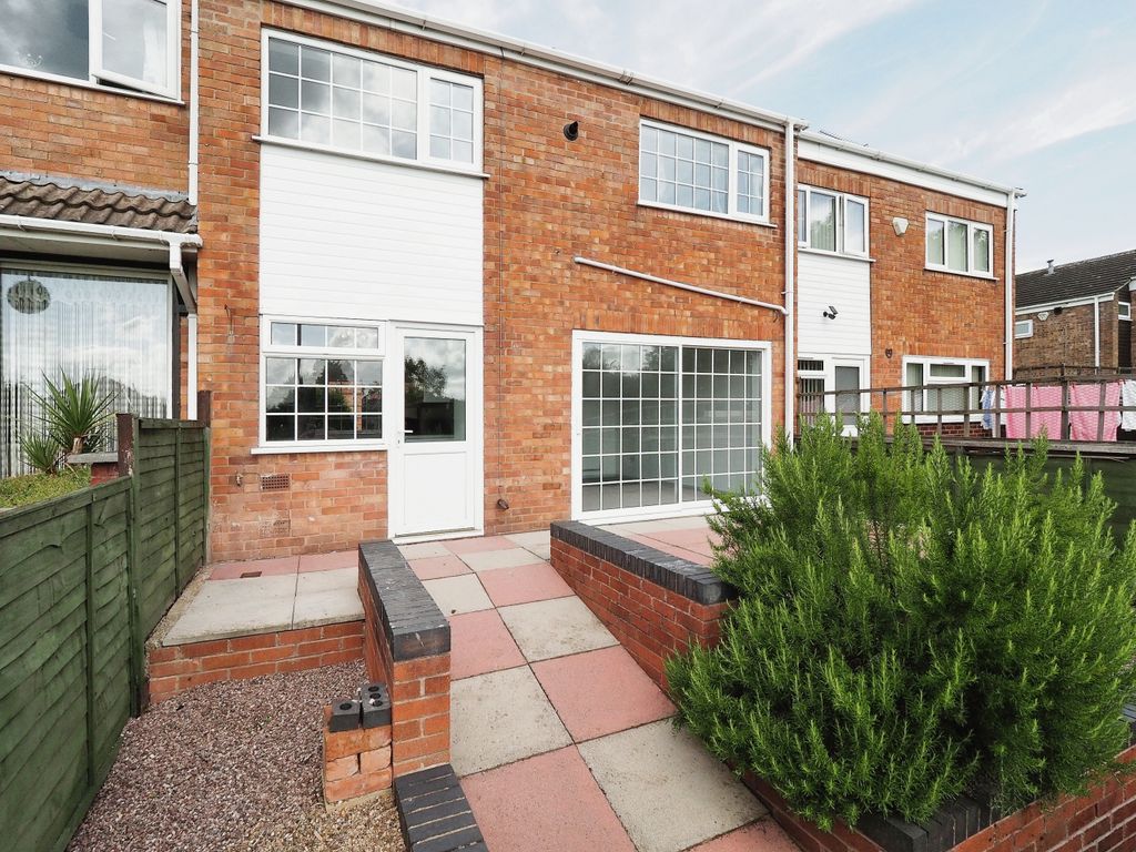 3 bed terraced house for sale in Hebden Close, Glen Parva, Leicester