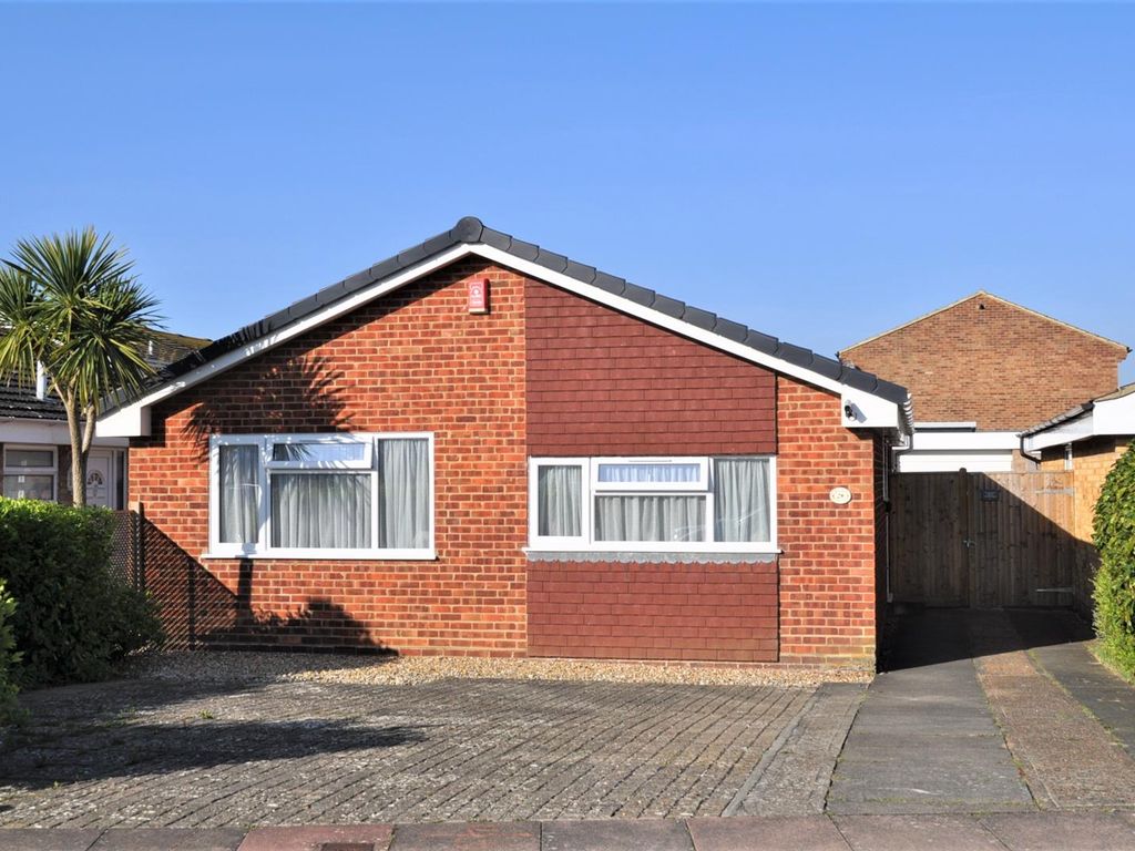 2 bed property for sale in Mountbatten Drive, Langney Point, Eastbourne