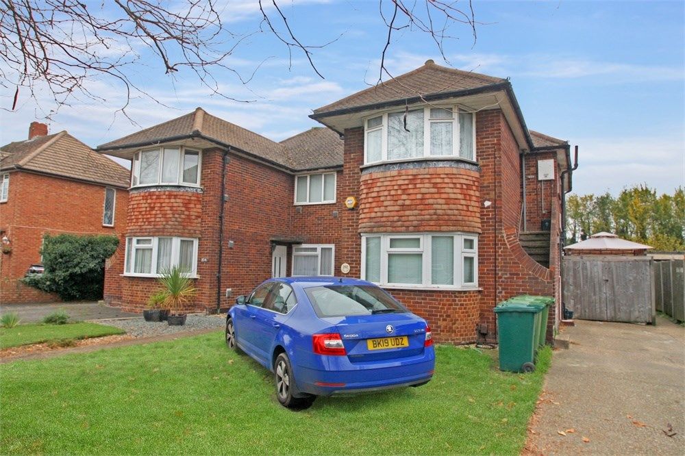 3 bed to rent in Clare Road, StainesUponThames TW19 Zoopla