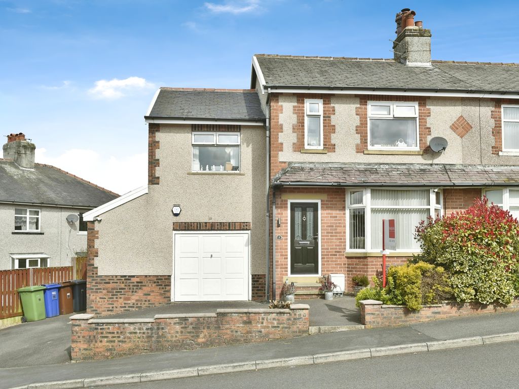4 bed semidetached house for sale in Moorland Drive, Brierfield