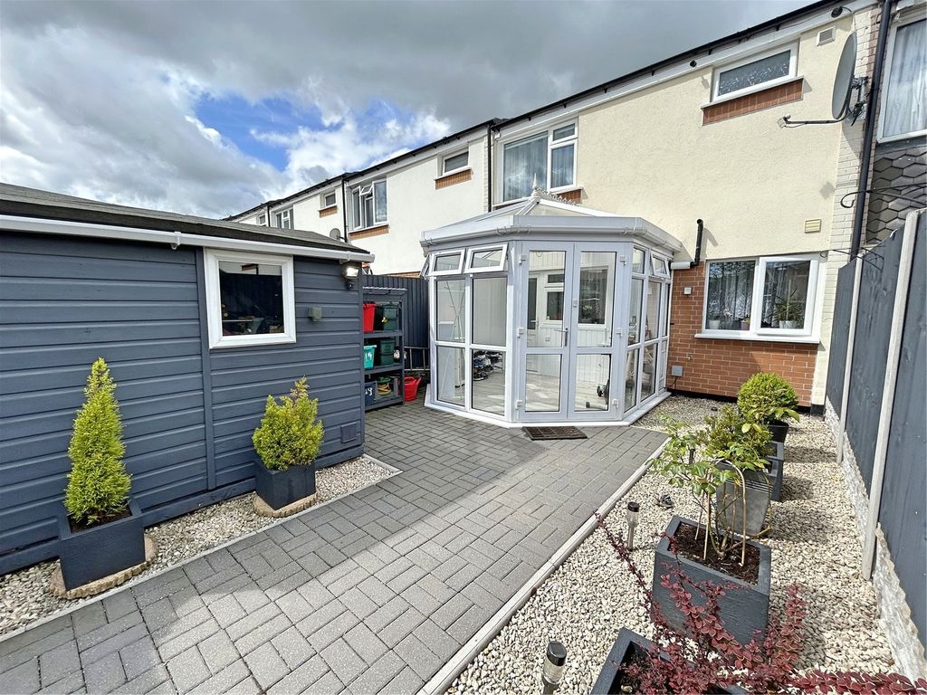 3 bed terraced house for sale in Falcon Court, Newtown, Powys SY16 Zoopla