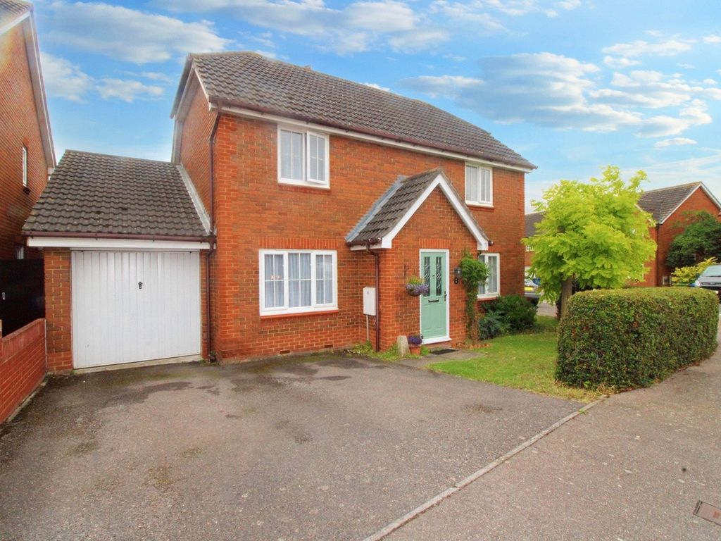 4 bed detached house for sale in Penny Cress Road, Minster On Sea
