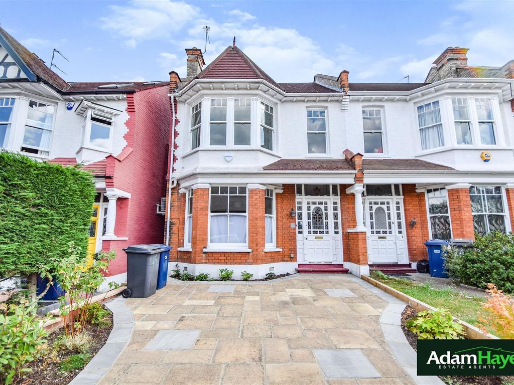 4 bed end terrace house to rent in Finchley Park, North Finchley N12