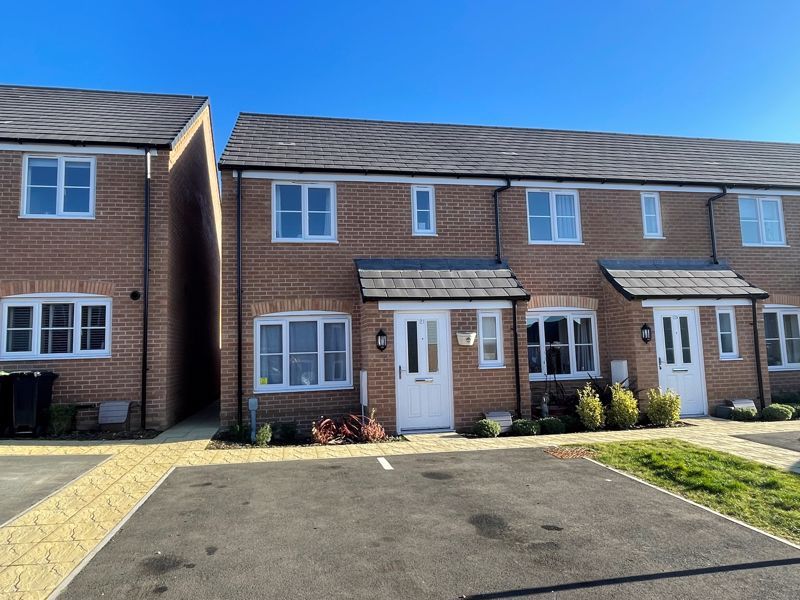 2 bed end terrace house for sale in Bassett Road, Thurston, Bury St