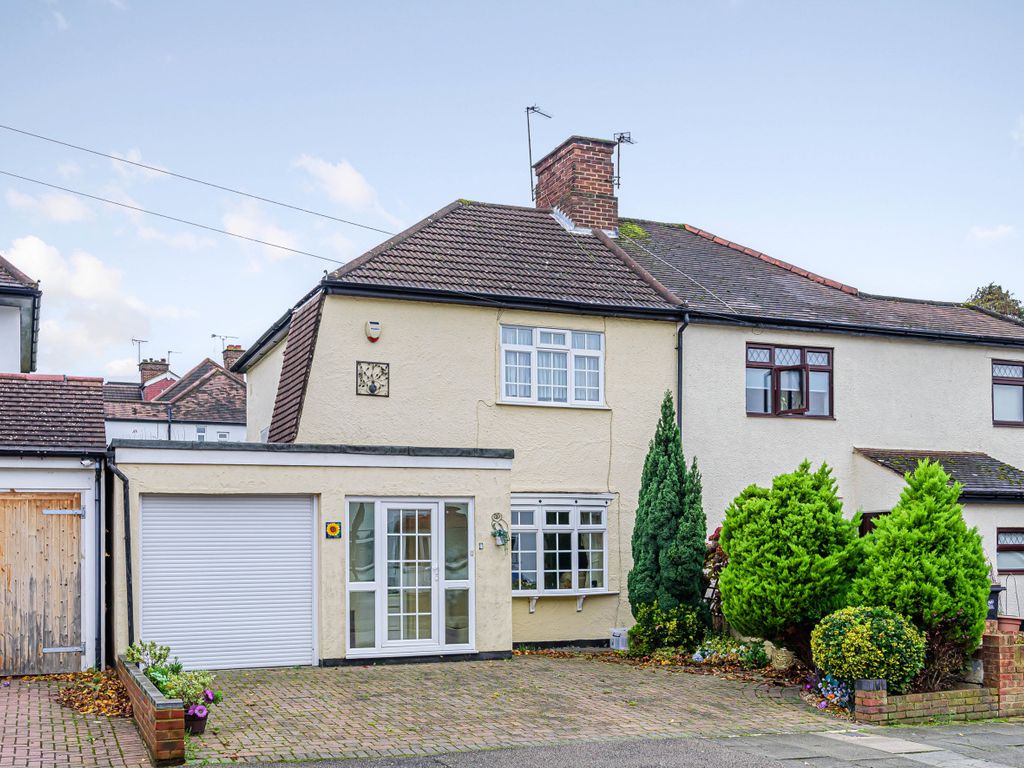 2 bed semidetached house for sale in Walden Avenue, Chislehurst, Kent