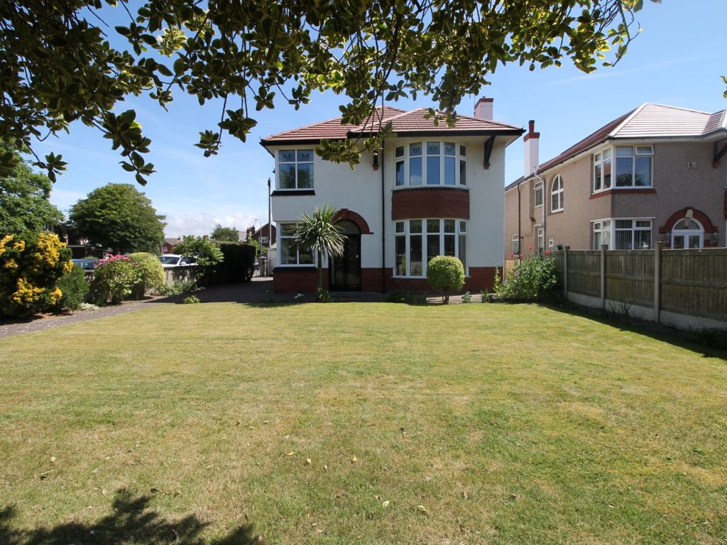 4 bed detached house for sale in Russell Road, Rhyl LL18 Zoopla