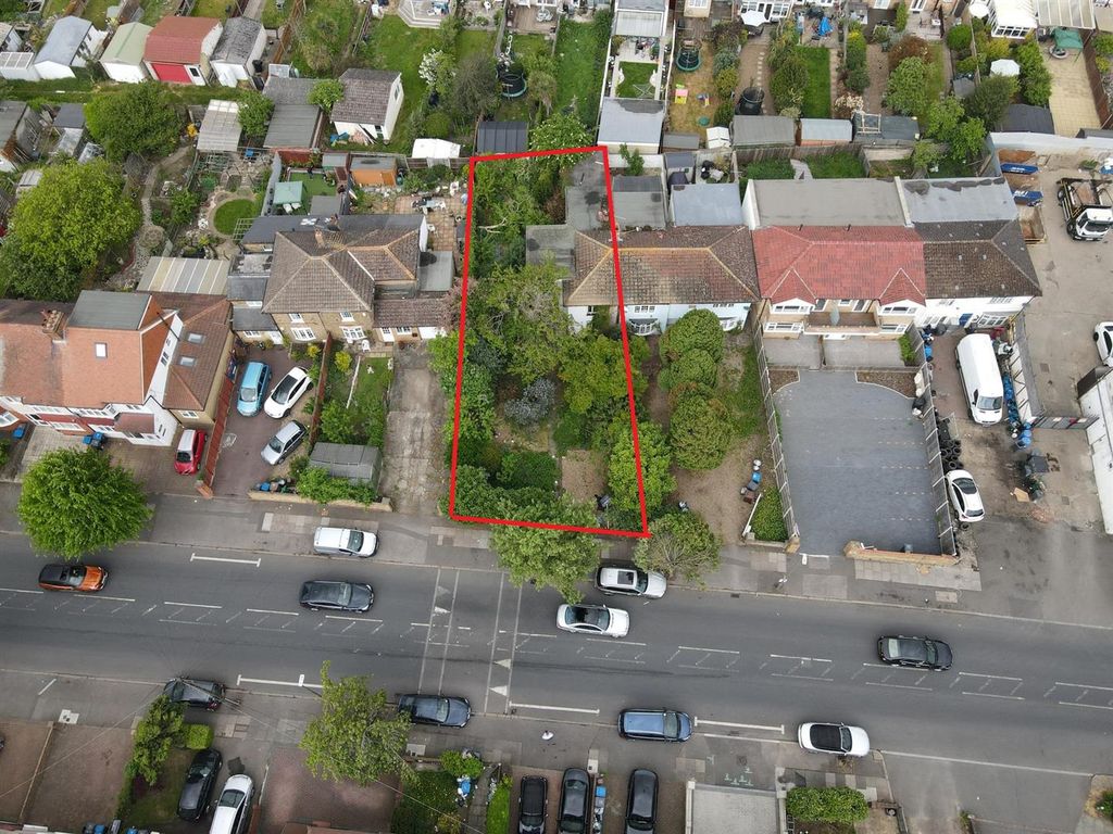 Manor Road, Mitcham, London CR4  